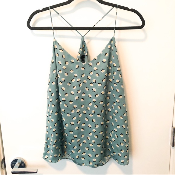 Dynamite Tops - 🎁4/20$🎁Pale blue strappy & flowy floral tank top